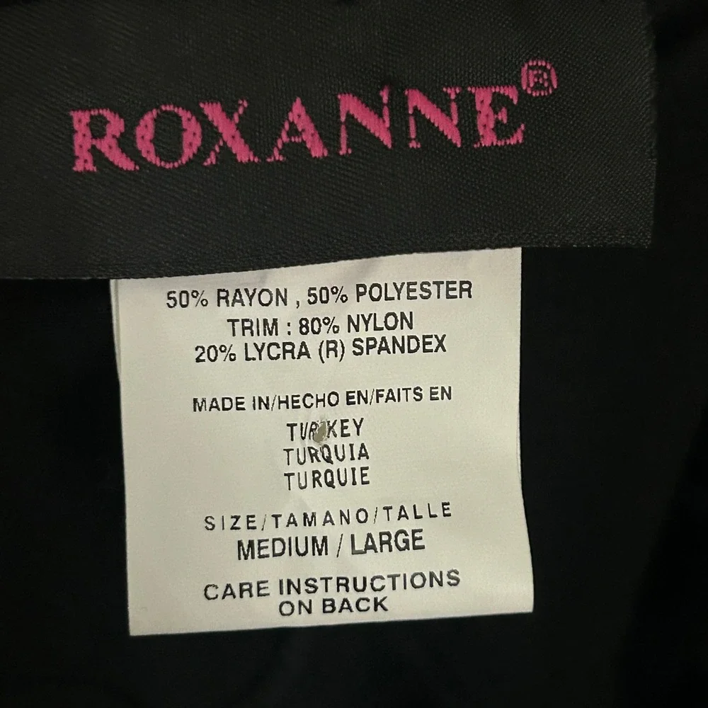 Roxanne black button